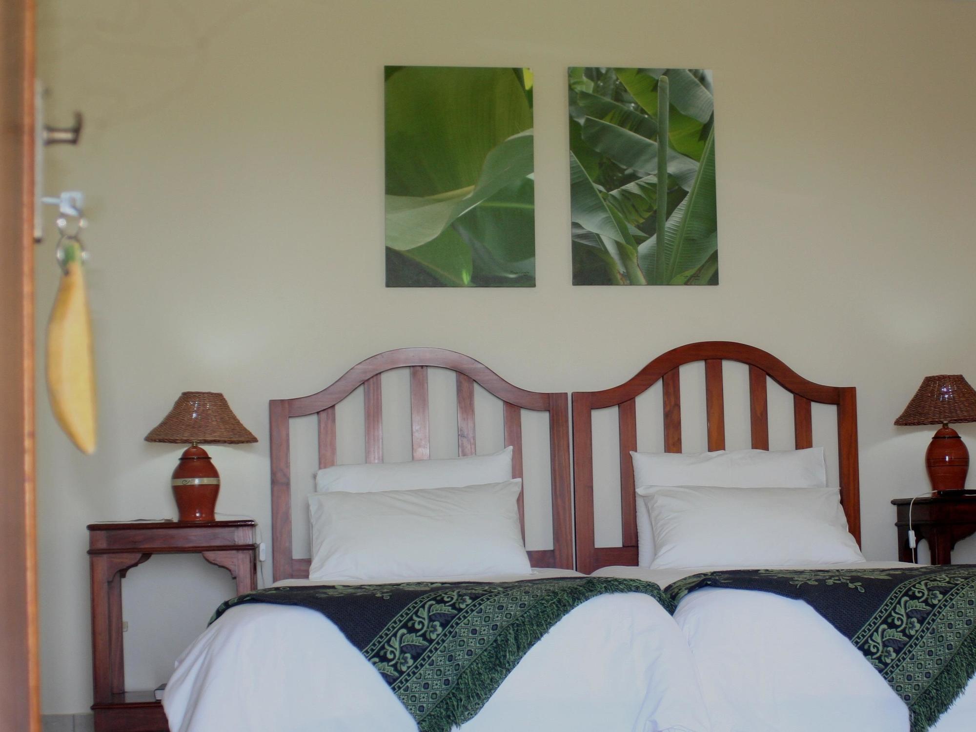 Nabana Guest house 3*